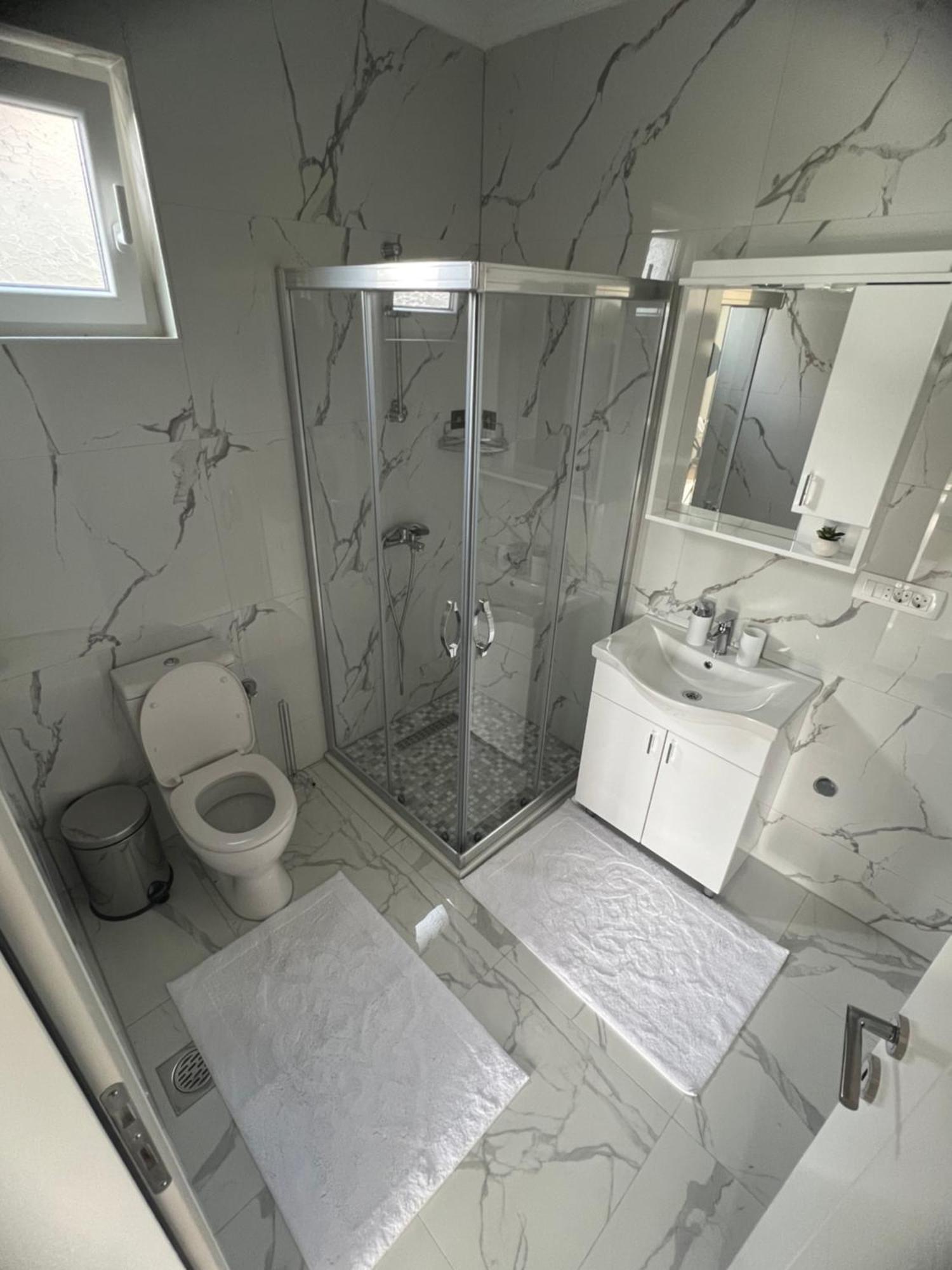 Saraapartmani Plav Extérieur photo