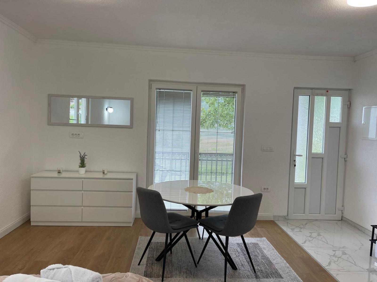 Saraapartmani Plav Extérieur photo
